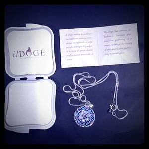 ilDOGE  necklace, new